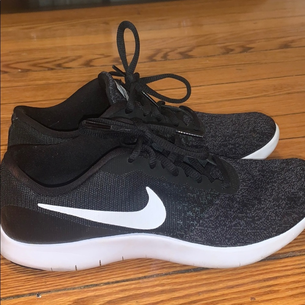 New Nike Roshe